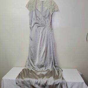 Jade Couture Silver Satin Lace Beaded Evening Gown Mother of the Bride Dress 12